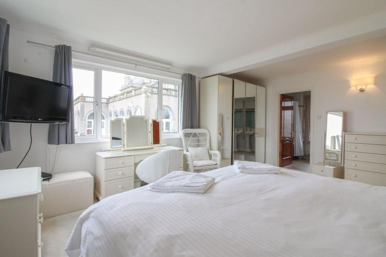 Clifton Villa New Quay Екстериор снимка